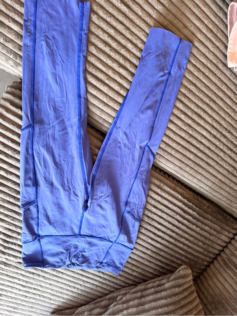 Lavender lululemon capri Leggings